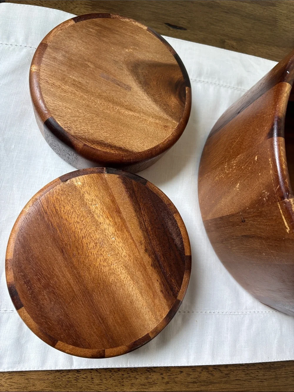 Wooden Salad Bowl Set with 4 Matching Bowls - Natural Brown